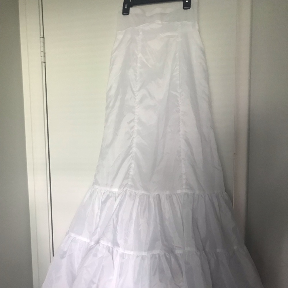 Trumpet Silhouette Slip!